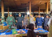 Pastikan Harga Sembako Stabil Jelang Lebaran, Forkopimda Kabupaten Enrekang Sidak Pasar