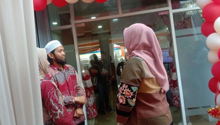 Grand Opening Cardion Clinic Di Hadiri Ketua PKK Kota Makasar .