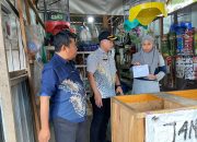 Satpol PP Kota Makassar Bersama Tim Turun Melakukan Penertiban PKL Di Area Daeng Tata Raya