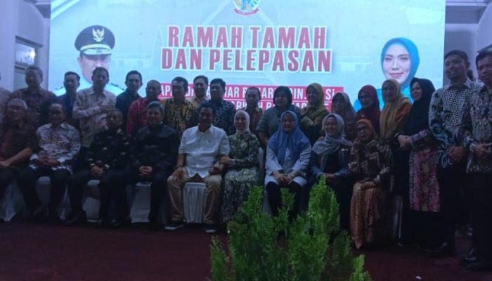 Malam Pelepasan dan Ramah Tamah Mantan PJ Gubernur Sulsel Bahtiar Baharuddin Di Warnai Rasa Haru.