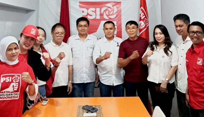PSI Makassar Terima Formulir Pendaftaran Ahmad Susanto Sebagai Balon Walikota