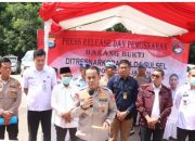Kapolda Sulsel Musnahkan 30 Kg Sabu