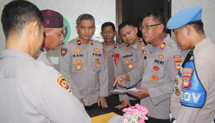 Pastikan Aman, Wakapolres Gowa Cek Langsung Gudang Senjata Api