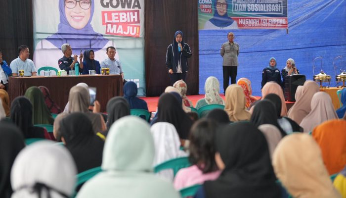Kembali Calon Bupati Gowa, Ibu Hj. Husniah Talenrang SE MM, Disambut Hangat oleh Warga di Kecamatan Barombong