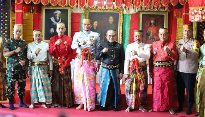 Kapolres Gowa Hadiri Penganugerahan Gelar Adat Kepada Kemenpan RB di Museum Balla Lompoa