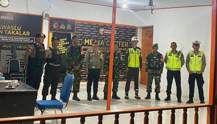 Patroli Gabungan TNI-Polri di Takalar: Cooling System Jelang Pilkada untuk Ciptakan Kondisi Kondusif