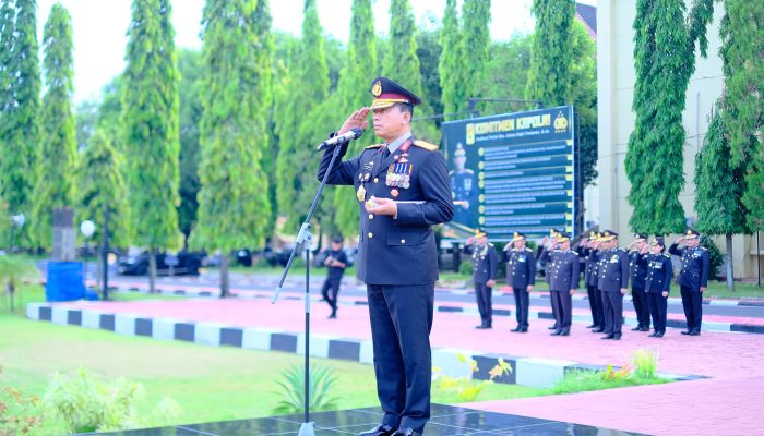 Kapolda Sulsel Pimpin Upacara Peringatan Hari Pahlawan Ke-79 Tahun 2024 di Mapolda Sulsel