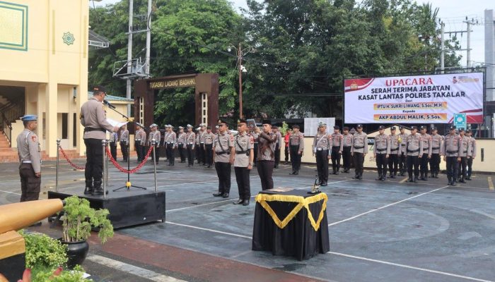 Kapolres Pimpin Upacara Serah Terima Jabatan Kasat Lantas Polres Takalar