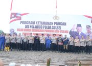 Polda Sulsel Dukung Ketahanan Pangan Nasional Melalui Penaburan 10 Ribu Benih Ikan di Makassar