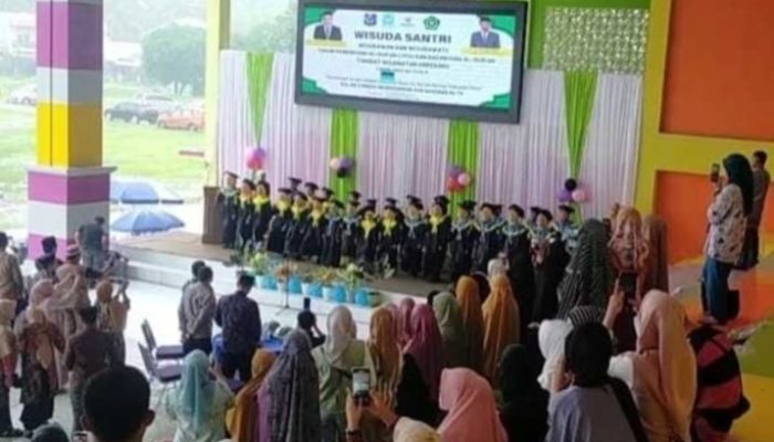 224 Santri dari 38 TPA di Kecamatan Enrekang Diwisuda, Dihadiri Ketua Baznas Enrekang