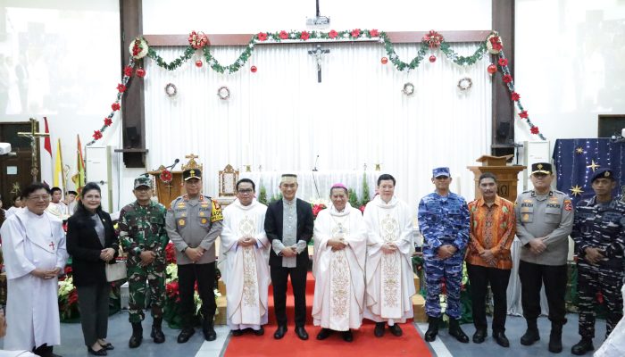 Kapolda Sulsel Beserta Forkopimda Pantau Situasi Kamtibmas Malam Natal Tahun 2024 Di Makassar