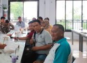 Humas Polres Enrekang Pererat Silaturahmi dengan Media Melalui Acara Makan Siang di Cafe Ideologi