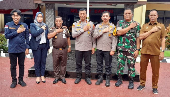 Kunjungan Kerja Kapolda Sulsel Irjen Pol Yudhiawan di Polres Enrekang, Diterima dengan Meriah dan Penuh Kehangatan