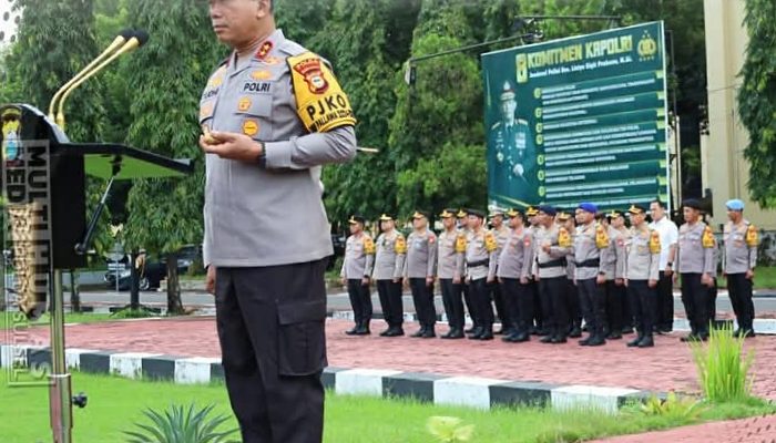 Kapolda Sulsel Pimpin Apel Pagi dan Beri Arahan kepada Personel Polda Sulsel
