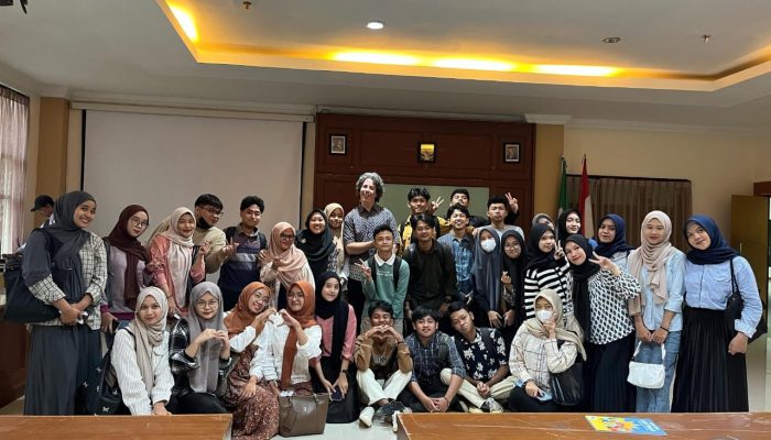 International Office UIN Alauddin Makassar Gelar Sharing Session Australia Awards Scholarship