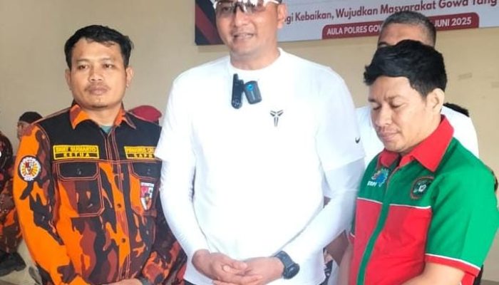 Peringati HUT Bhayangkara ke – 79, Sapma PP Gowa, Farkes Reformasi, dan Polres Gelar Sunat Massal untuk 150 Anak