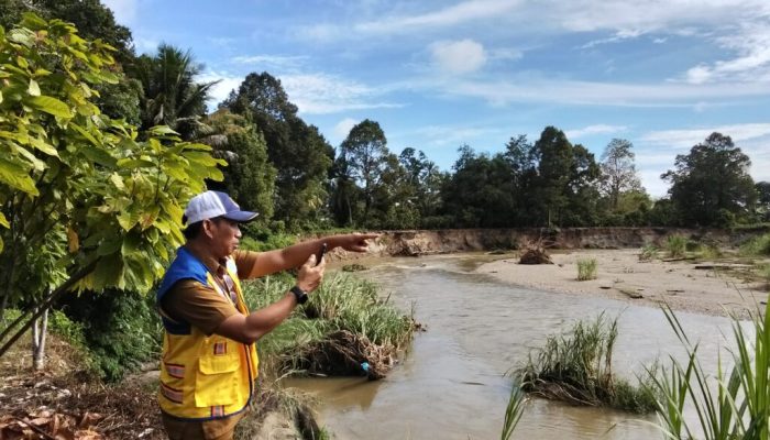 Pasca Hujan Lebat, Dinas PUPR Identifikasi Kerusakan Sungai di Pakue Utara dan Batuputih