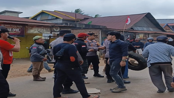Demo Tambang Lelewawo Memanas, Dugaan Bayaran Rp200–300 Ribu Diminta Diusut